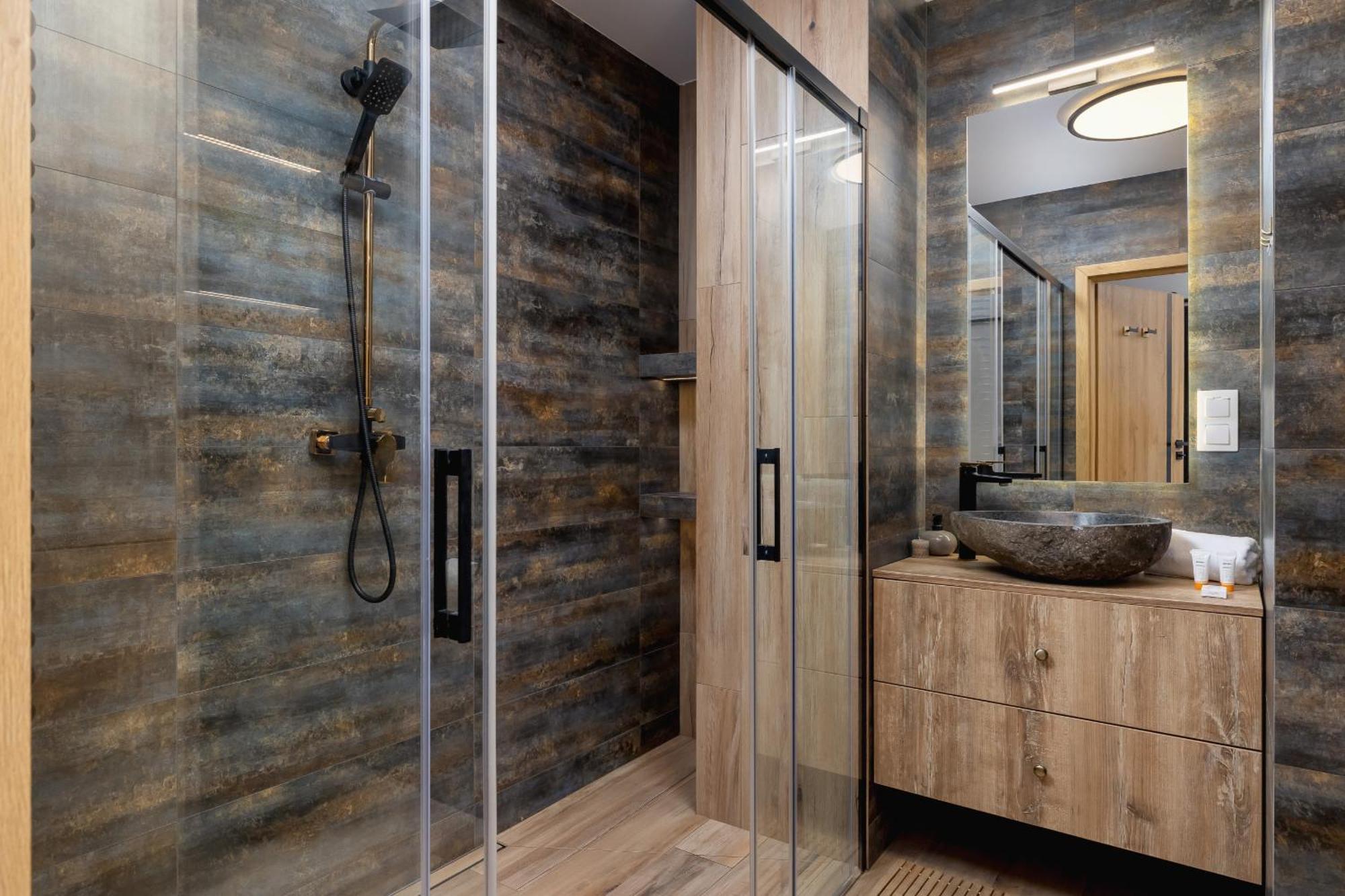 Exclusive Apartment In Katowice With Balcony, Parking, Gym And Sauna By Noclegi Renters Extérieur photo